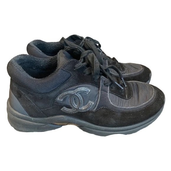CHANEL Shoes - AUTHENTIC Chanel Black Calfskin & Mixed Fiber Sneakers G34360 Size 38. All black